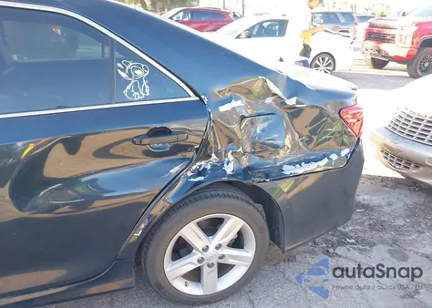 2014 Toyota Camry Se z USA, uszkodzony, nr VIN 4T1BF1FK8EU787538